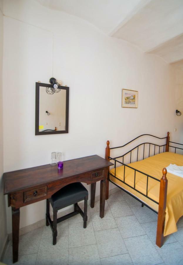 Hôtel Kymata à Ermoúpoli Extérieur photo